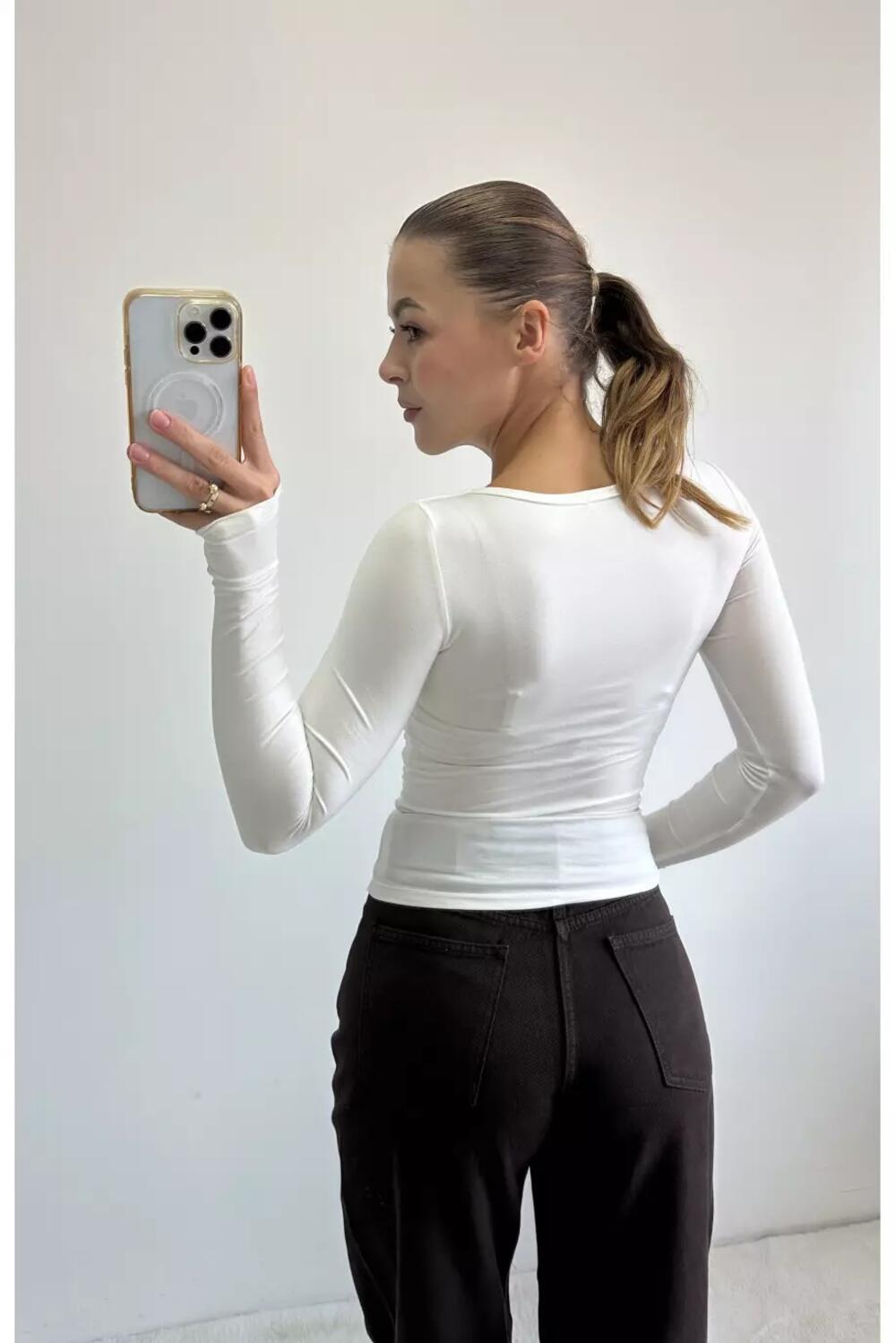 Лонгслів з драпіруванням LS013 Молочний, S