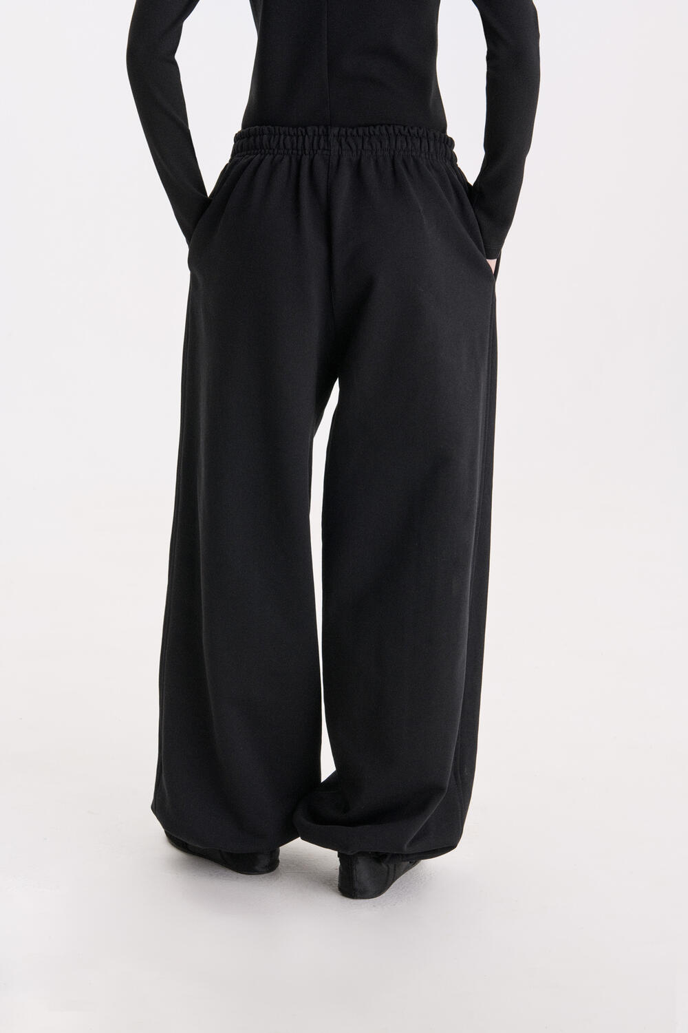 Джогери обємного крою STAGE Чорний, S