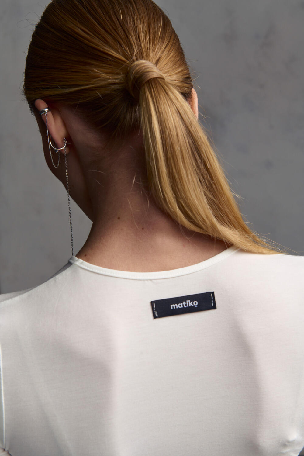 Лонгслів CHIC з бічними збірками Молочна, M