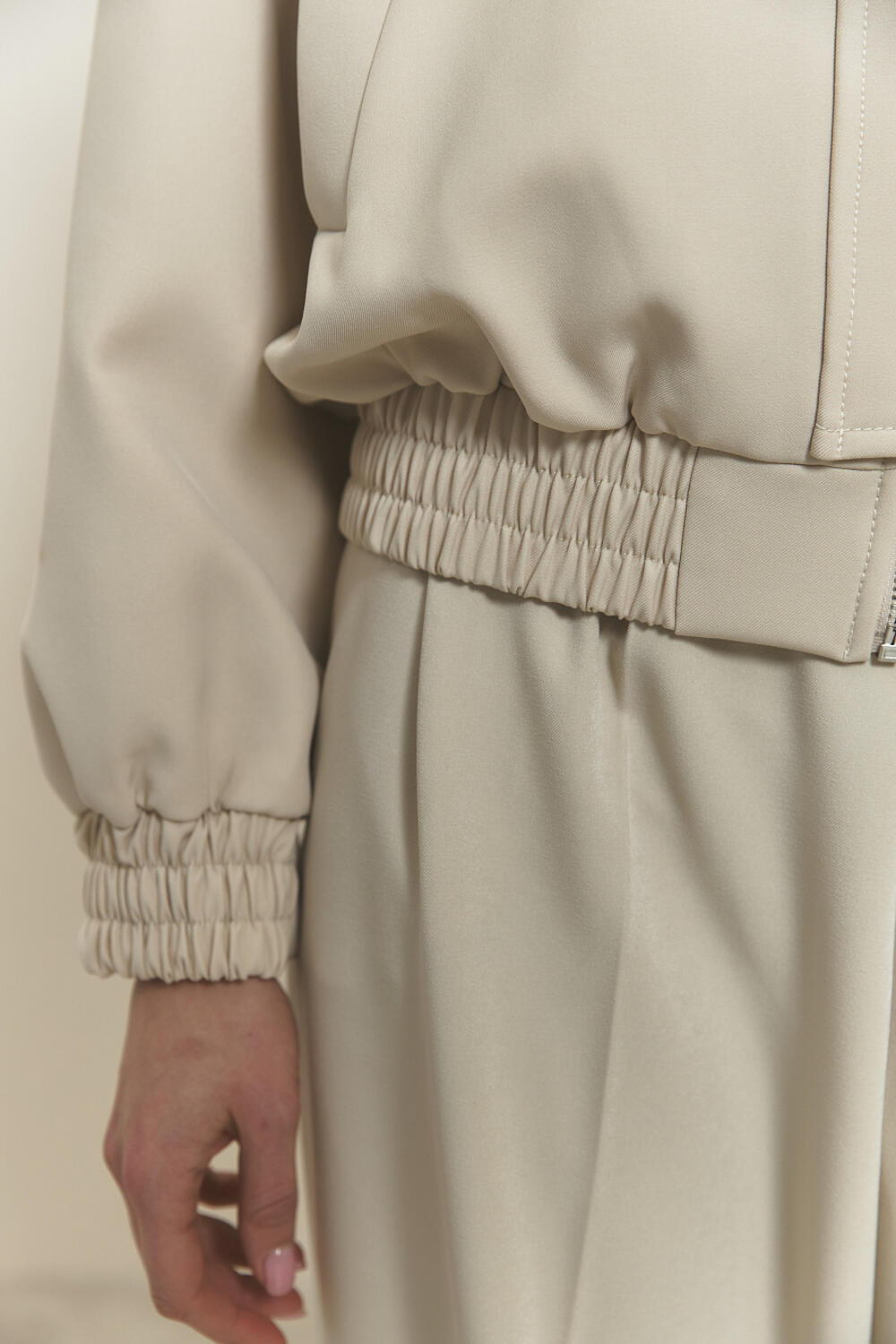 Бомбер ДАНІР Бежевий, M