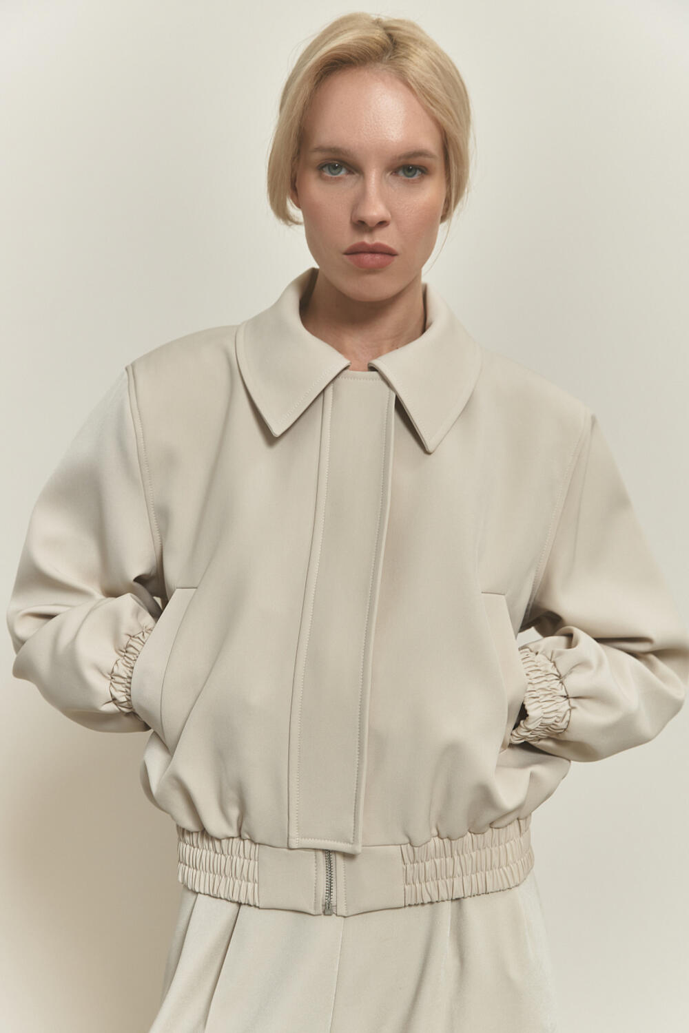 Бомбер ДАНІР Бежевий, M