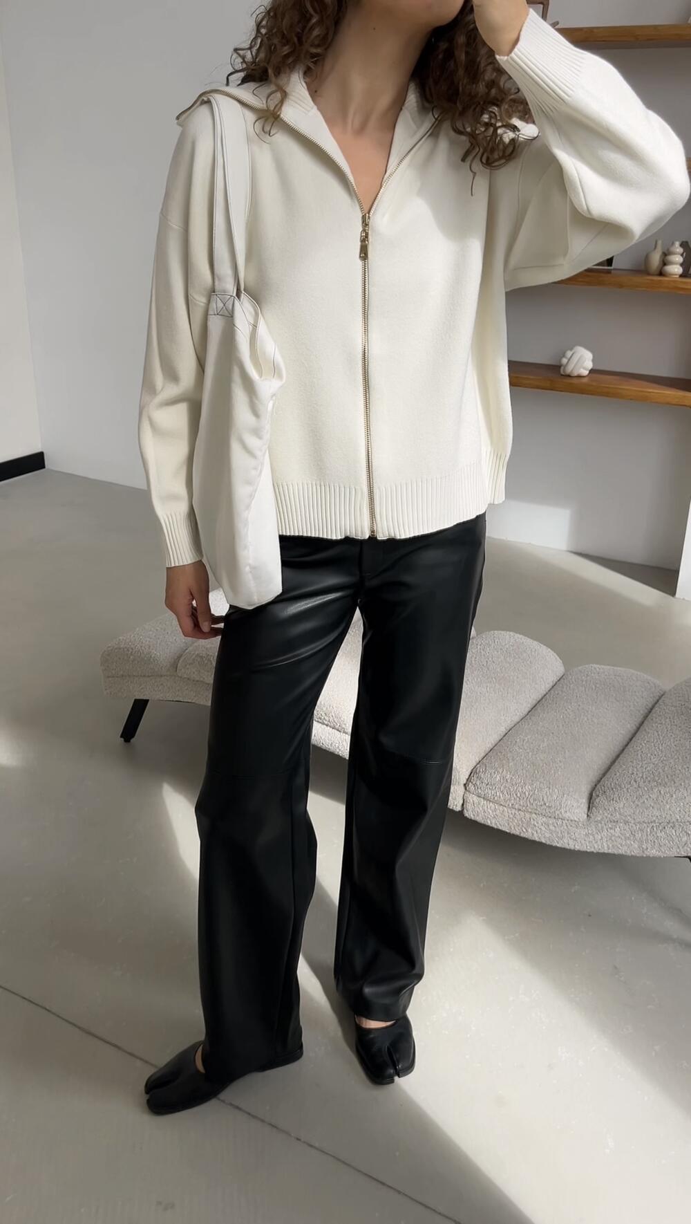 Светр LARA на замку Айворі, M/L