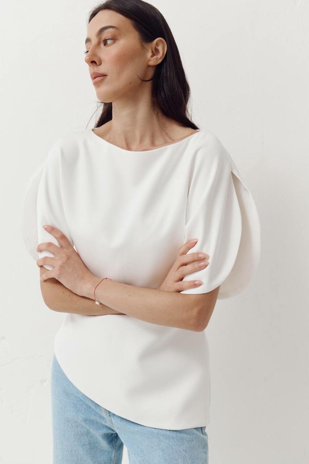 Топ з об'ємними рукавами та розрізами Top Elan 413 Білий, M